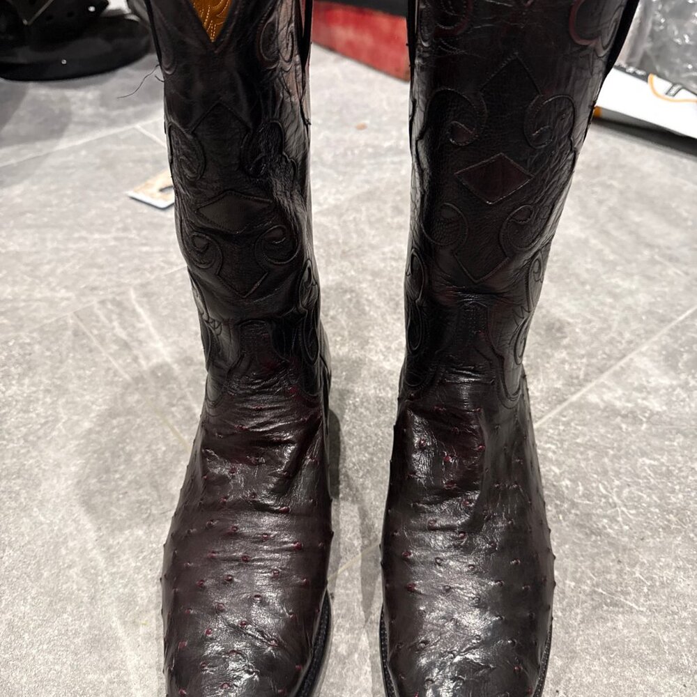 Luccchese Classics Women's Full Quill Osterich Black Cherry 10.5D